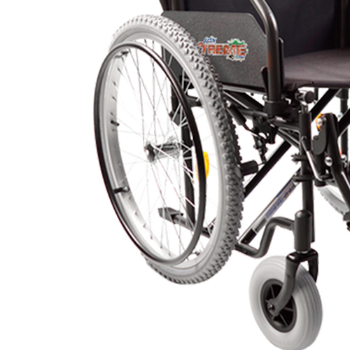 Silla de Ruedas Xtreme con Brazos FlipUp y Descansapies Abatibles y Elevapiernas - 20 pulgadas - Neumática - Negro Lodo