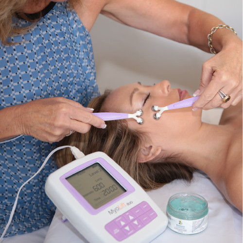  600 Estimulador Facial de Microcorriente para el Cuidado de la Piel de uso Profesional 