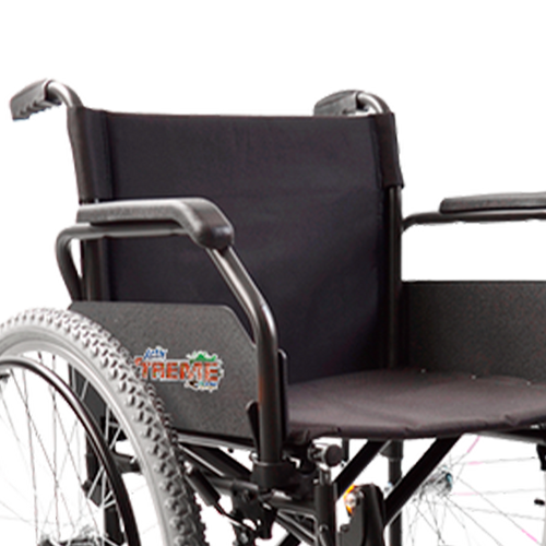 Silla de Ruedas Xtreme con Brazos FlipUp y Descansapies Abatibles y Elevapiernas - 20 pulgadas - Neumática - Negro Lodo